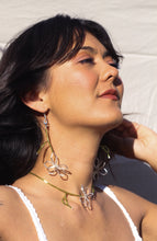 Load image into Gallery viewer, Bloom Earrings
