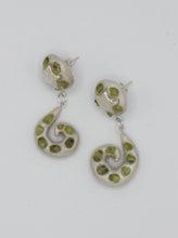 Load image into Gallery viewer, Shooting Star Earrings