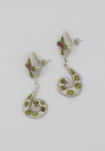 Load image into Gallery viewer, Shooting Star Earrings