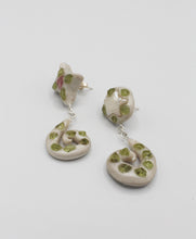 Load image into Gallery viewer, Shooting Star Earrings