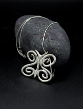 Load image into Gallery viewer, symbiosis necklace