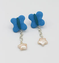 Load image into Gallery viewer, Butterfly Star Earrings