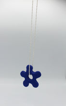 Load image into Gallery viewer, Anemone Necklace
