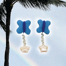 Load image into Gallery viewer, Butterfly Star Earrings
