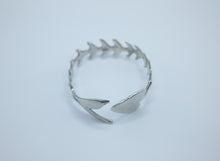 Load image into Gallery viewer, Fish Bone Cuff