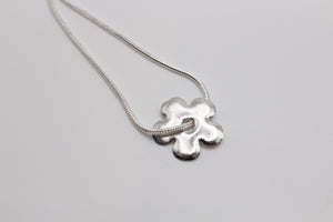 daisy chain necklace