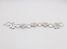 Load image into Gallery viewer, daisy chain bracelet