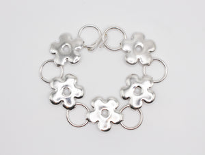 daisy chain bracelet