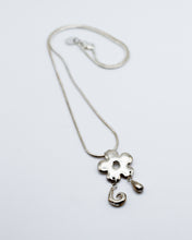 Load image into Gallery viewer, Bloom Necklace