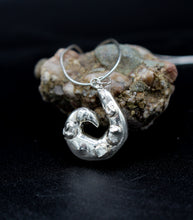 Load image into Gallery viewer, Upward Spiral Necklace