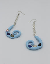 Load image into Gallery viewer, Upward Spiral earrings