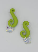 Load image into Gallery viewer, Butterfly Tendril earrings