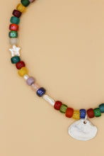 Load image into Gallery viewer, Rainbow Clam Necklace